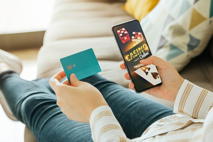 Fitur-fitur permainan PG Soft termasuk wildcard, scatter, free spin, dan bonus round